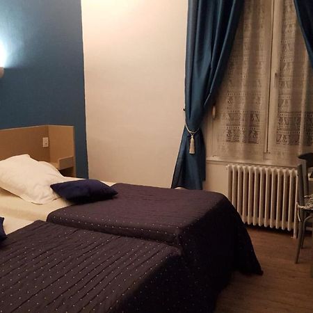 Hotel Ronsin Fresnay-sur-Sarthe Εξωτερικό φωτογραφία