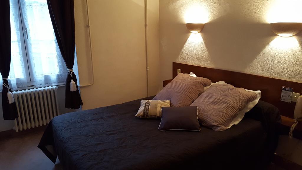 Hotel Ronsin Fresnay-sur-Sarthe Εξωτερικό φωτογραφία