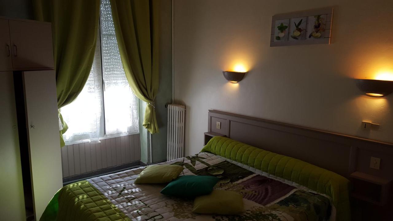 Hotel Ronsin Fresnay-sur-Sarthe Εξωτερικό φωτογραφία