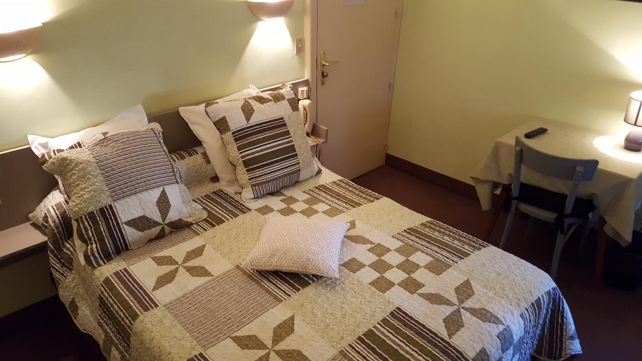 Hotel Ronsin Fresnay-sur-Sarthe Εξωτερικό φωτογραφία